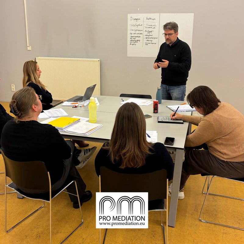 Gisteren beleefden de deelnemers een inspirerende en leerzame dag tijdens onze basisopleiding voor erkend bemiddelaars in Gent!