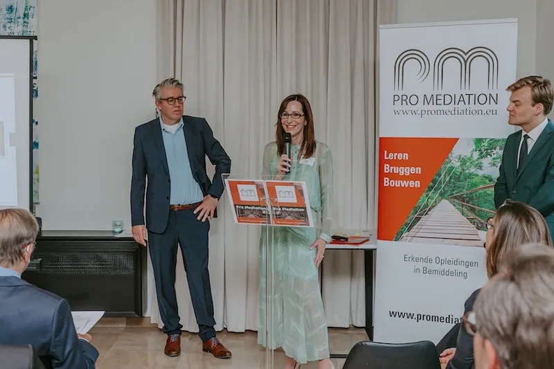 Vereisten voor erkenning als bemiddelaar door de FBC