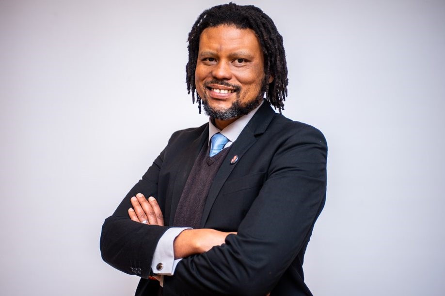 Gushwell Fides Brooks