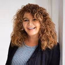 Caroline Ravenall - Kynote speaker at Unique Speaker Bureau International