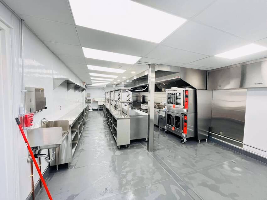 commercial kitchen supervision