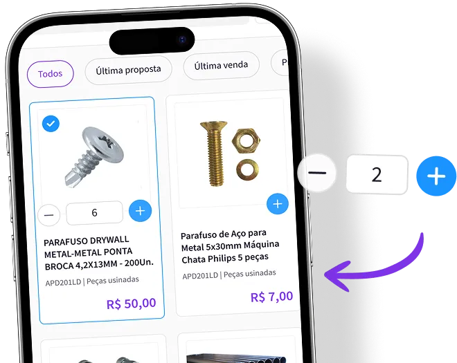 Tela de criação de nova proposta comercial no aplicativo de força de vendas Ploomes, destacando a facilidade de uso móvel.