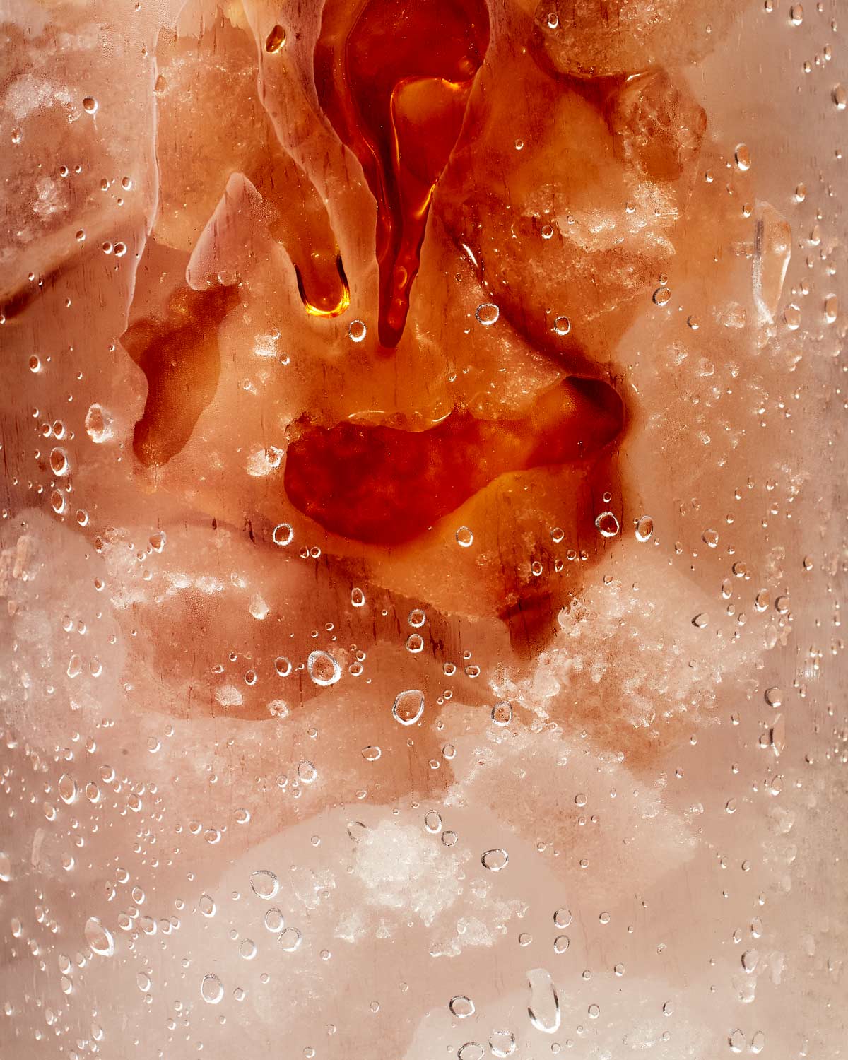 Macro coffee pour by Los Angeles Drinks and Beverage Photographer Vijey Mohan. 