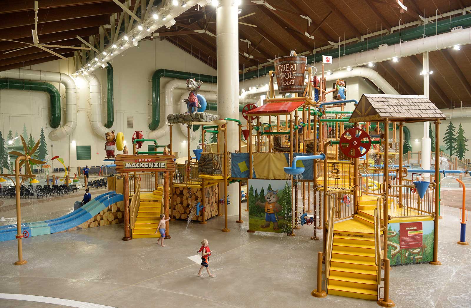 Indoor water park at Great Wolf Lodge