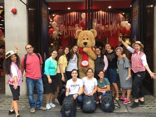 סאמר סקול דתי חוויה באנגלית - קניות