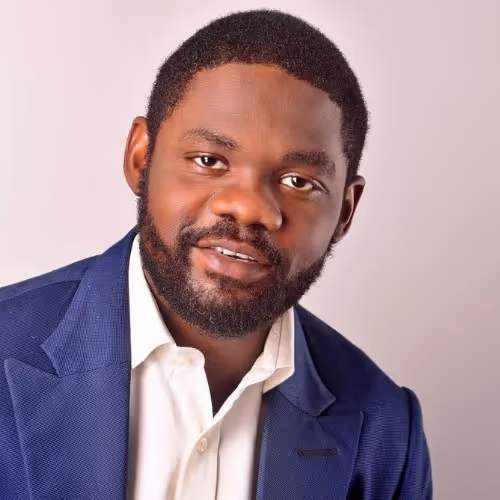 Adeolu Oyeyinka Headshot