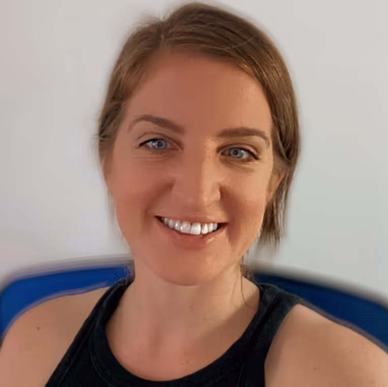 Elizabeth Bauer Headshot