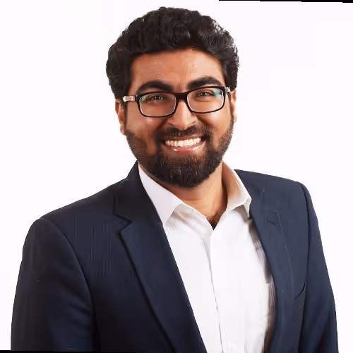 Zohaib headshot