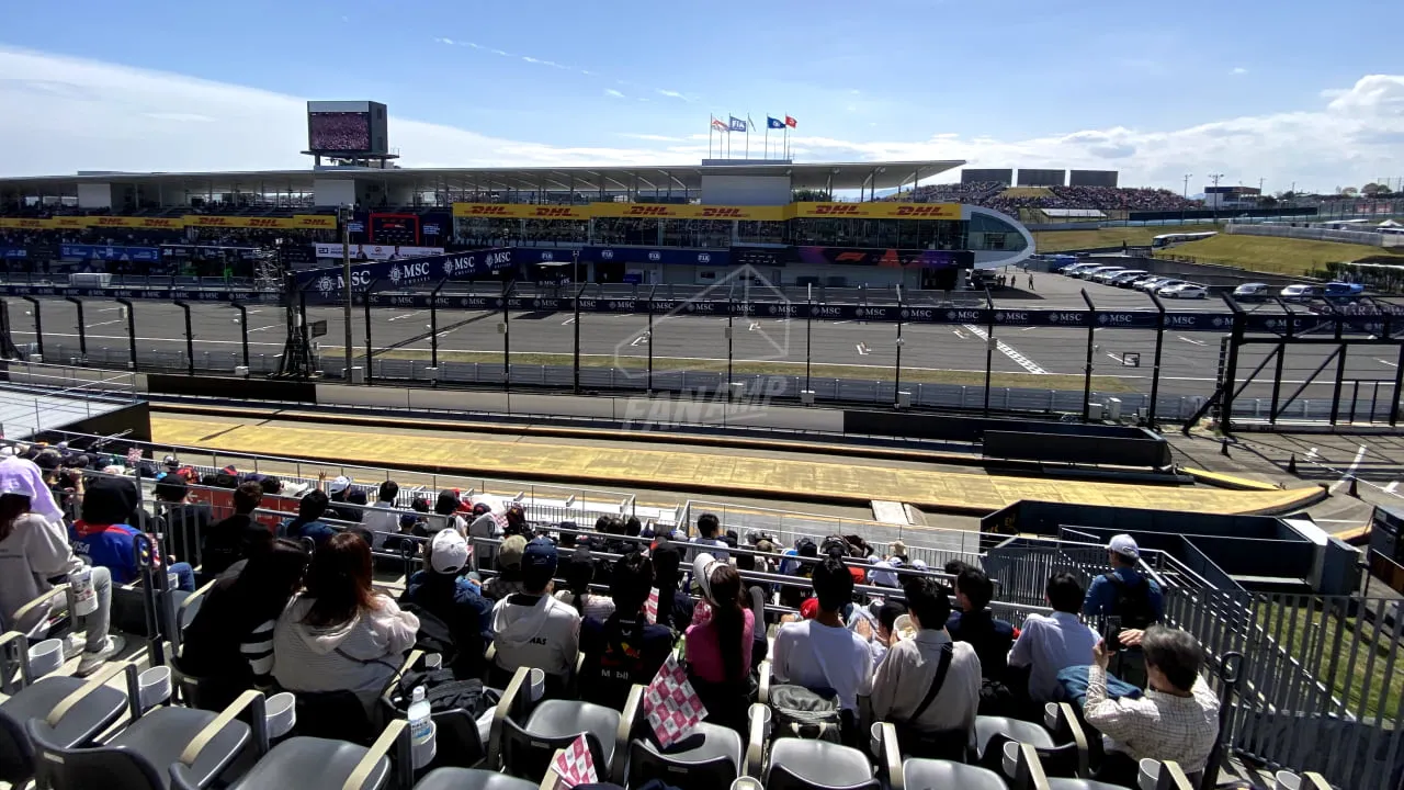 View from section STU in the V2 Grandstand