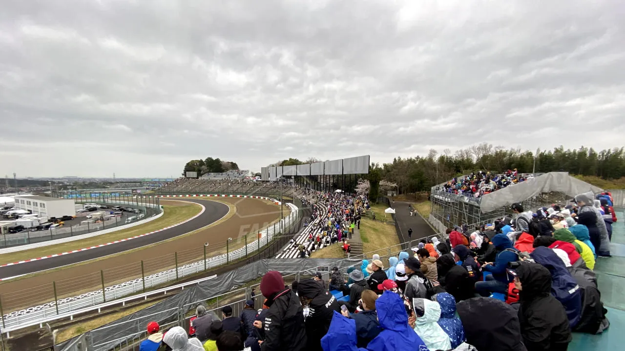 View from the D Grandstand - Start of the ‘S’ curve