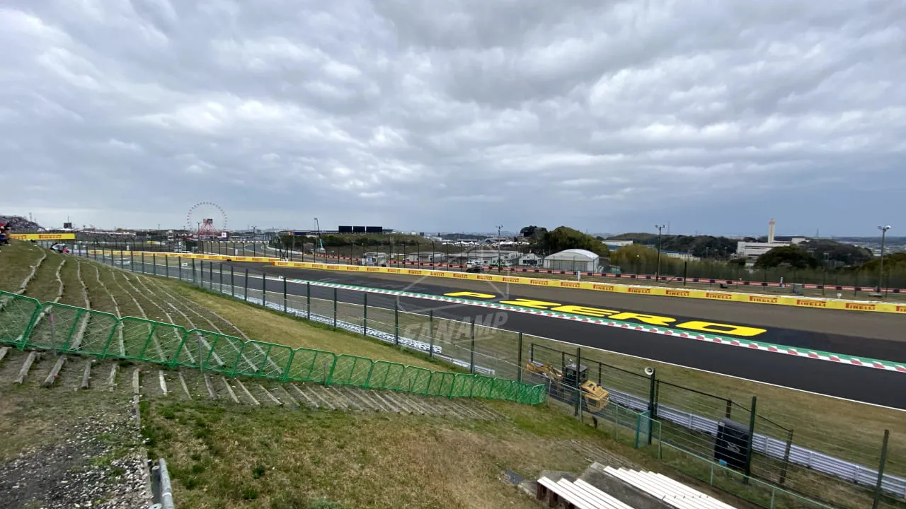 G Grandstand - 130R Temporary Seating