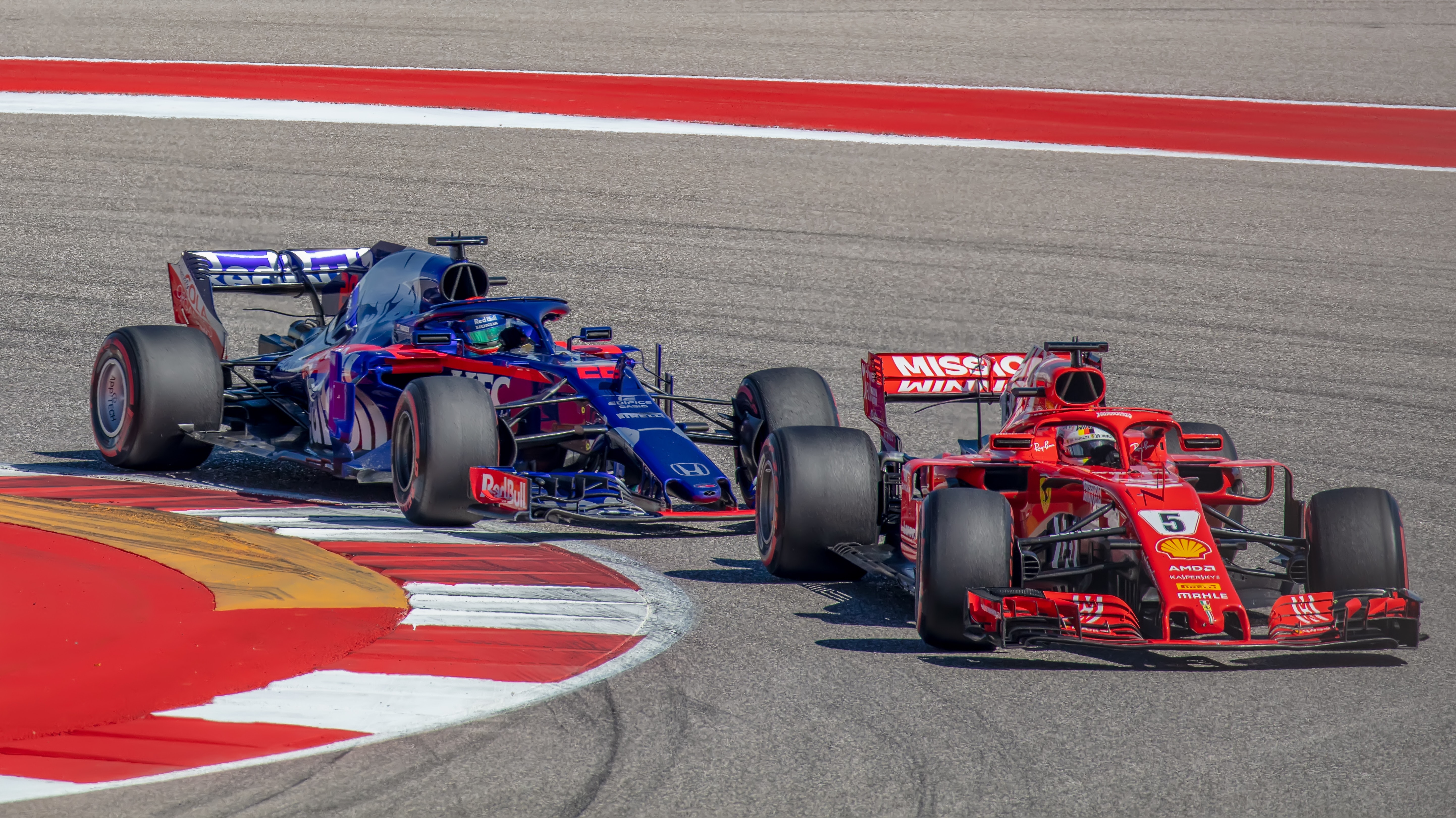 What is a Formula 1 Grand Prix race?