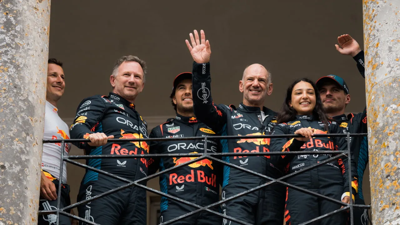 Goodwood Red Bull - Christian Horner, Sergio Perez, Adrian Newey, Hamda Al Qubaisi, Max Verstappen
