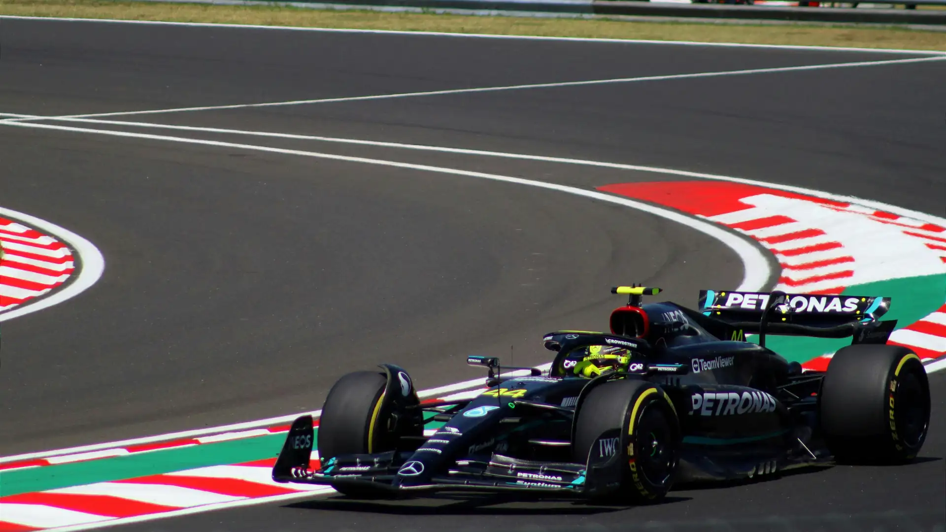 FIA sets 2026 rules to avoid one-team dominance