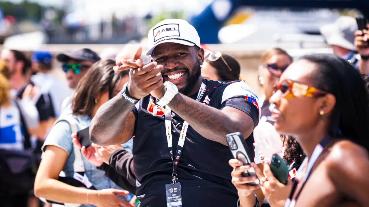 Myles Rowe's family celebrating his win in Nashville
