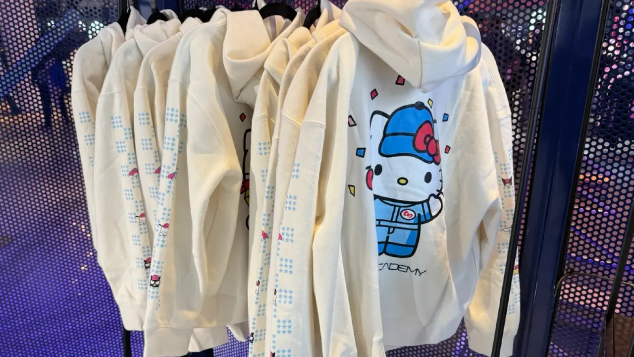 Amex special edition Hello Kitty F1 Las Vegas merch back