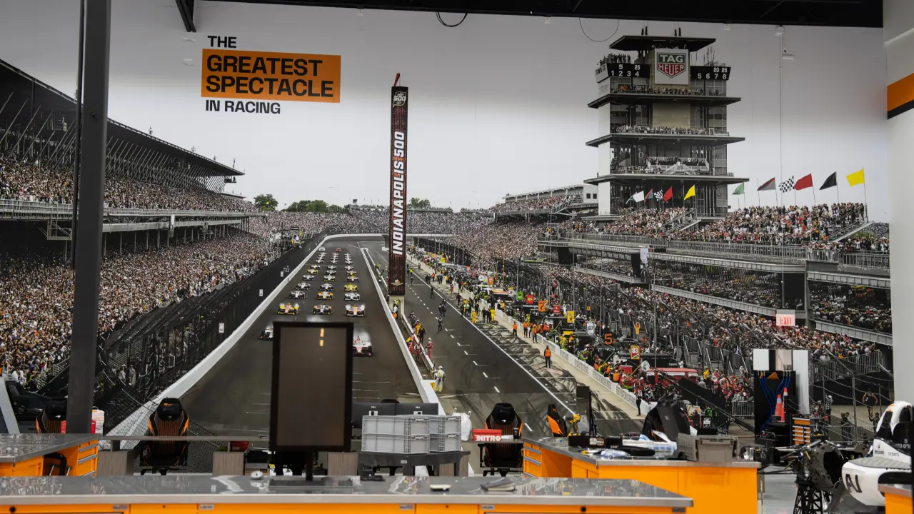 The Indy 500 pit lane mural