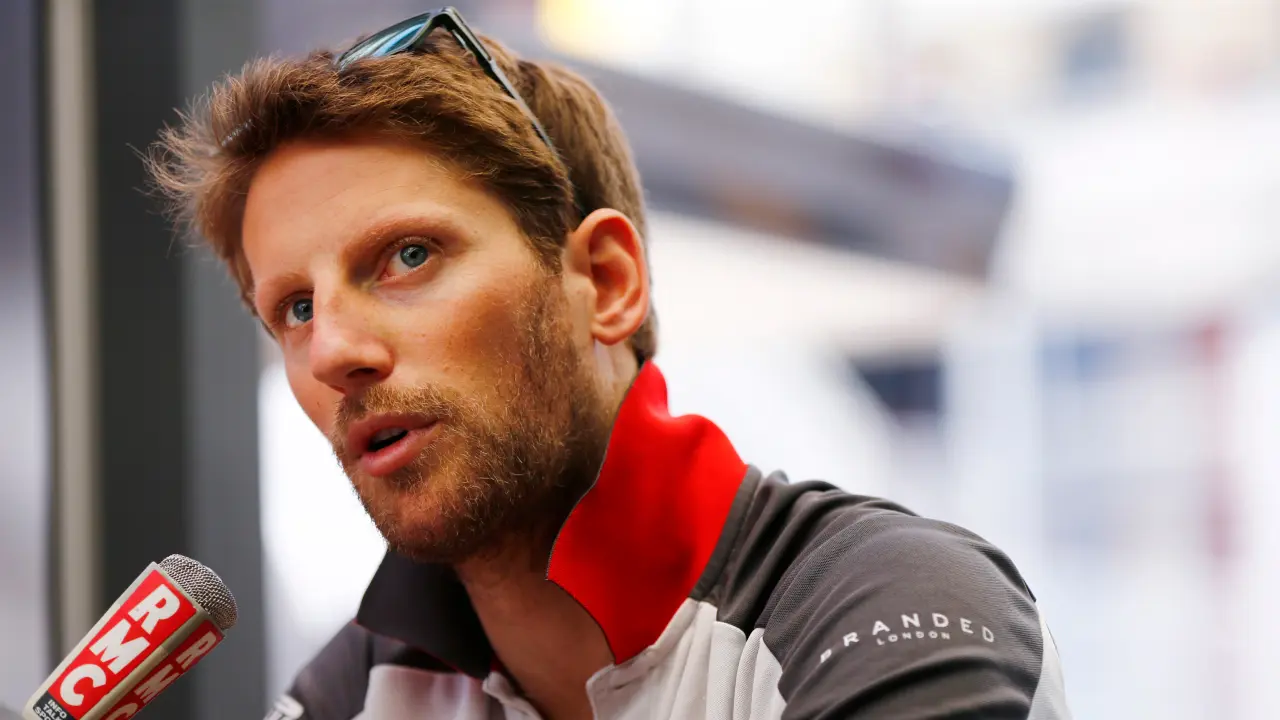 Romain Grosjean racing for Haas F1 in 2016