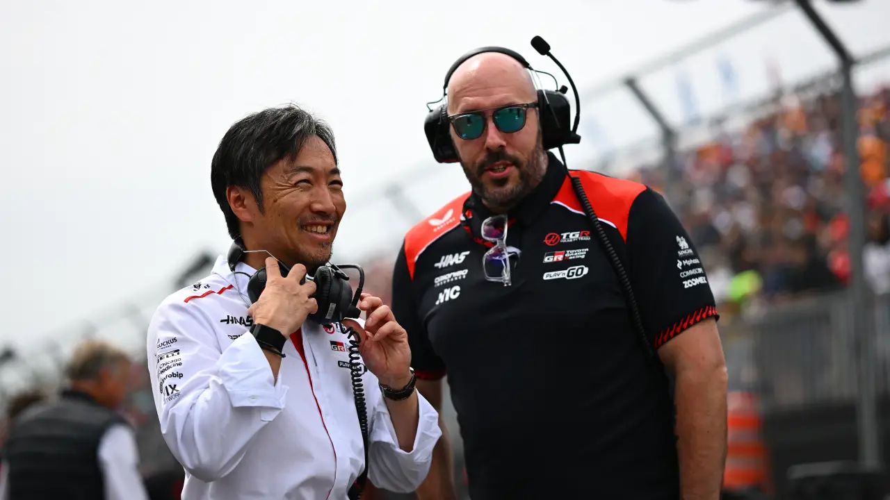 Stuart Morrison with Ayao Komatsu, team principal of the TGR Haas F1 Team