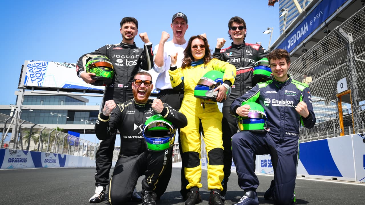 The EVO Sessions Señor Frogs team (Photo by Simon Galloway/LAT Images)