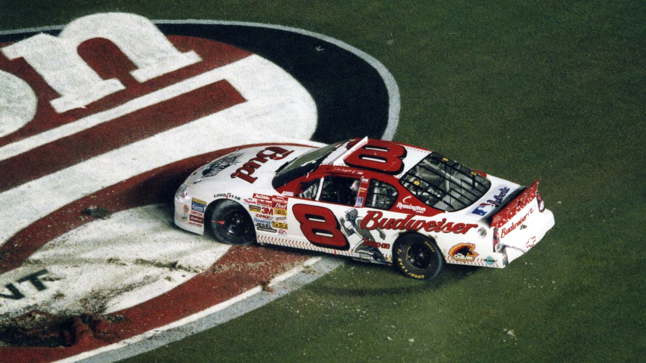 The No. 8 of Dale Earnhardt Jr. after winning the 2001 Pepsi 400 (Source: Getty Images)