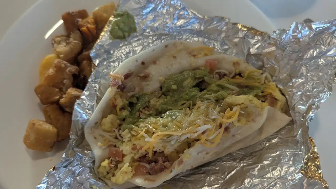 A delicious Austin food truck breakfast taco. (Photo: Elizabeth Blackstock/FanAmp)