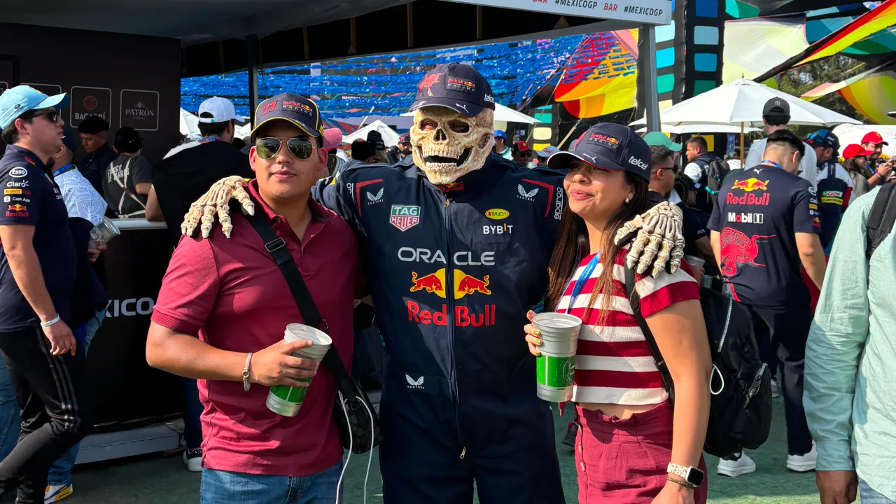 Fans at the Mexican Grand Prix. (Photo: Logan Fung/FanAmp)