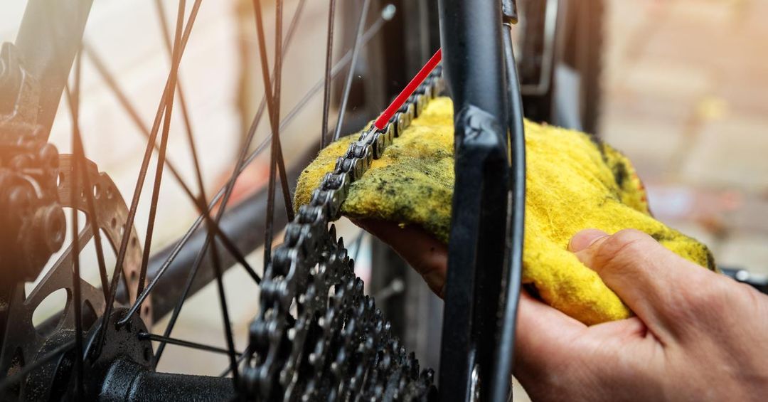 Can You Use Dish Soap To Degrease Bike Chain? PedalChef