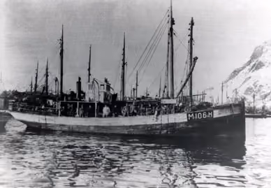 Den første Koralen ble kjøpt i 1929 og var en 68-foting. Fisken de fanget ble levert til større båter ved Labrador.