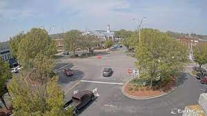 SCOTTSVILLE SQUARE BOMB THREAT