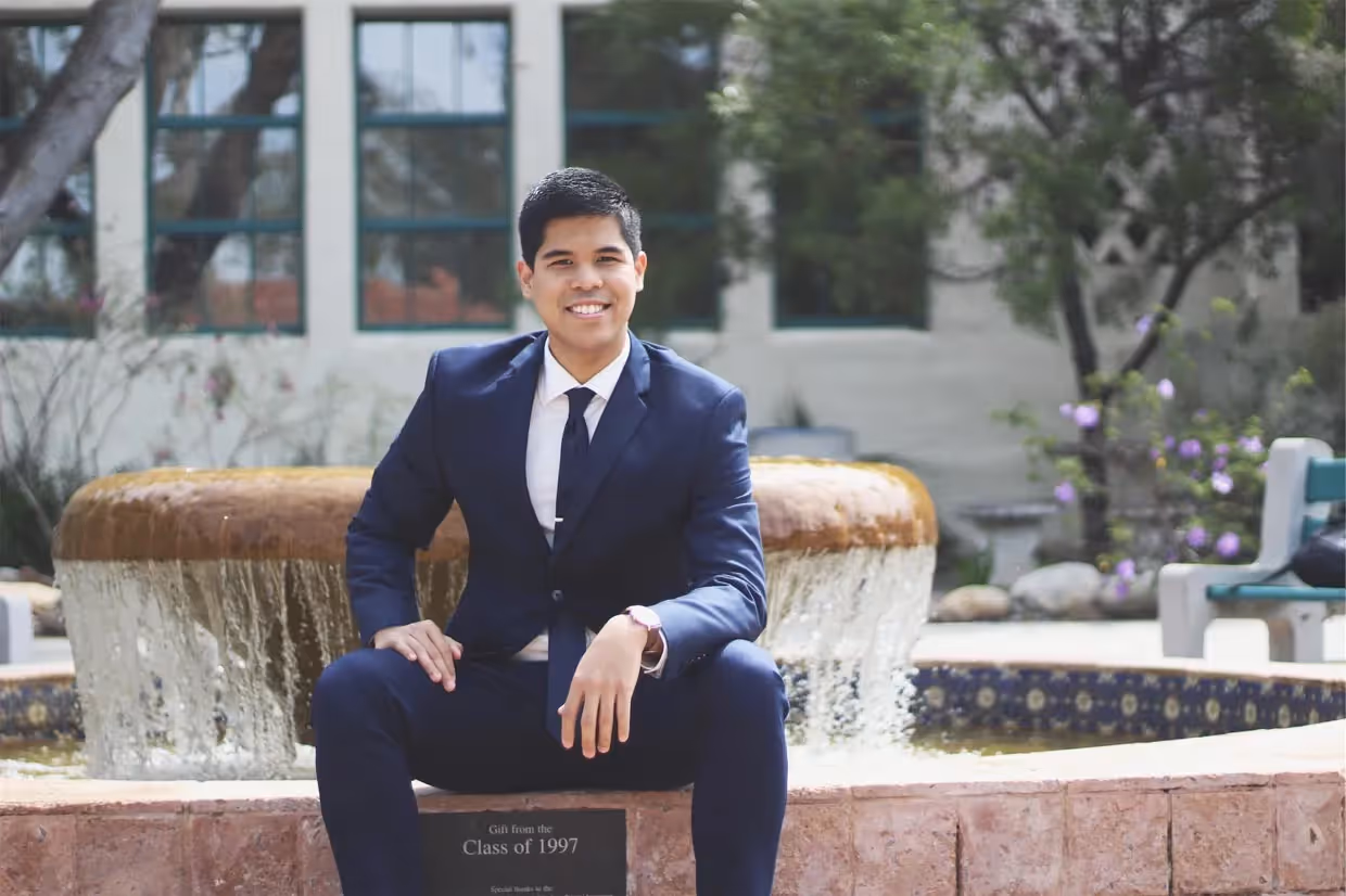 3 Things Students Can do to Build Their Portfolio Anywhere in the World this Summer