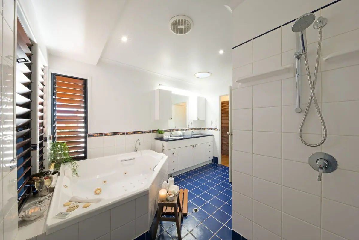 Property gallery image