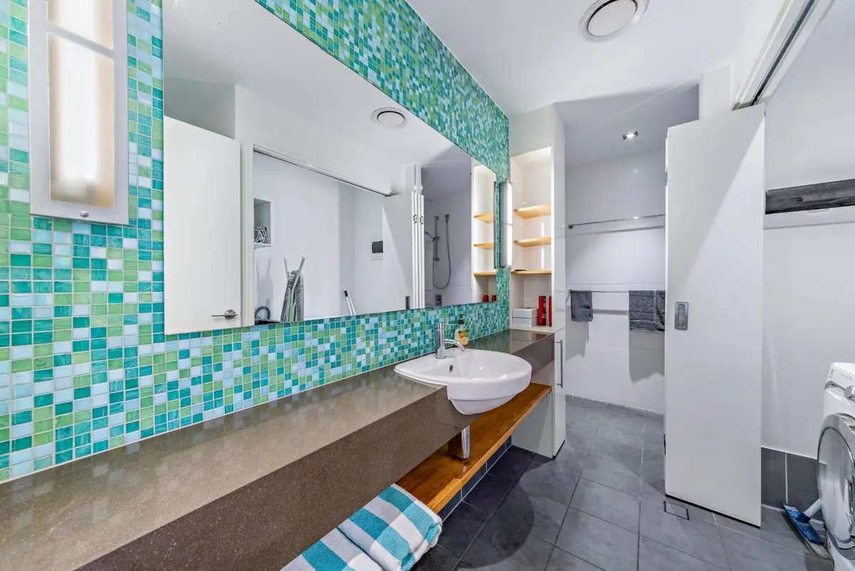 Property gallery image