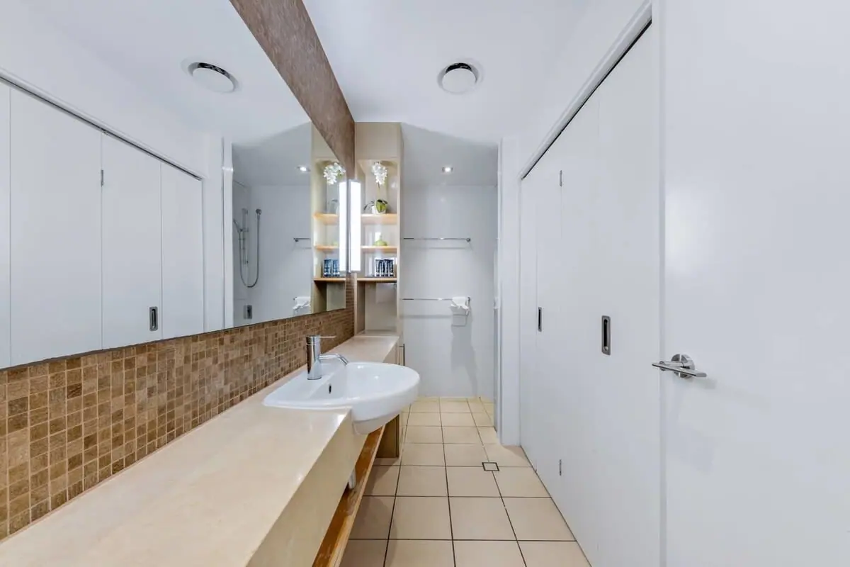 Property gallery image