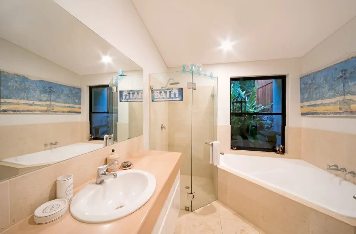 Property gallery image