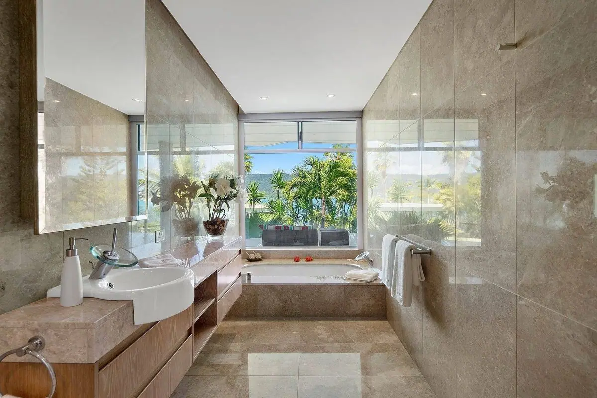 Property gallery image