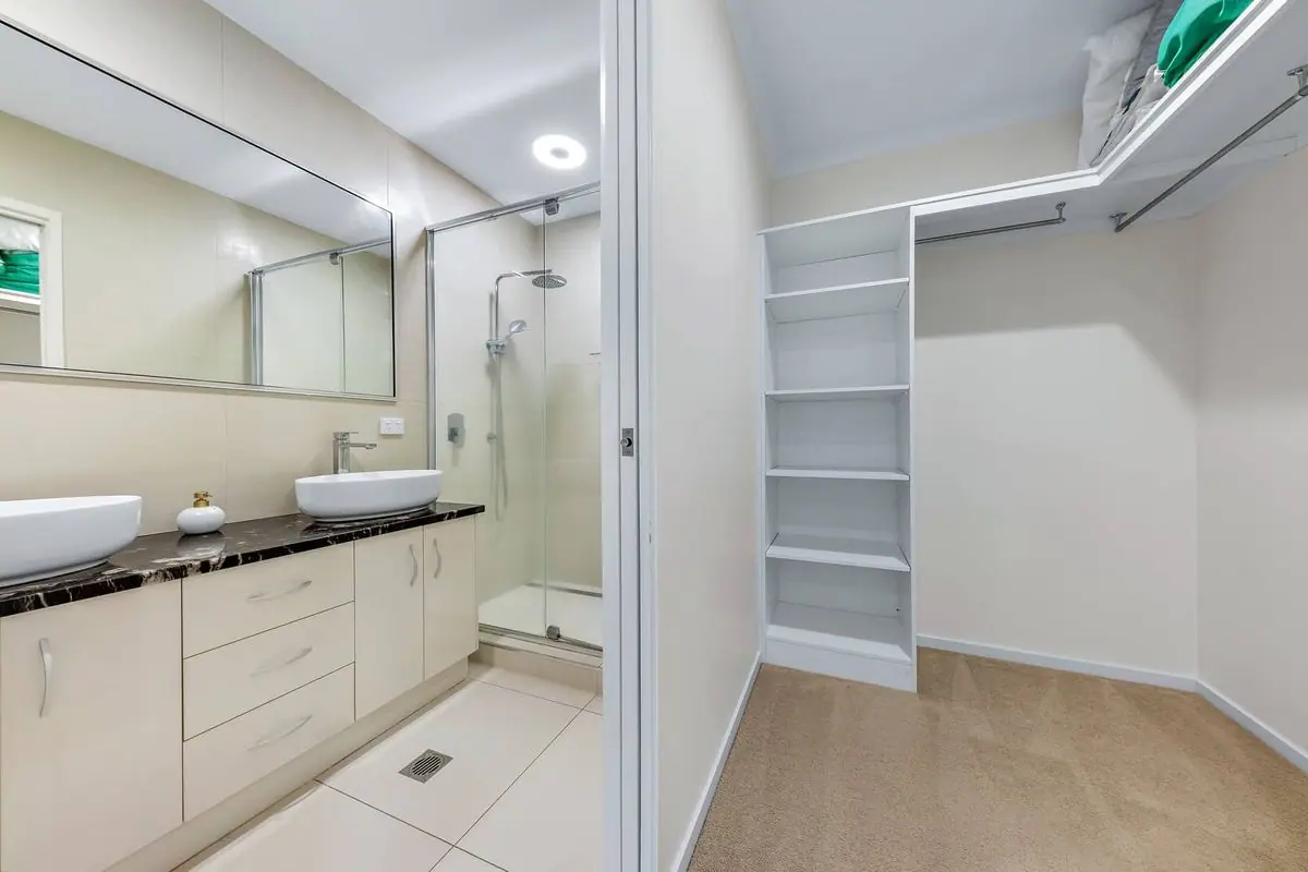 Property gallery image