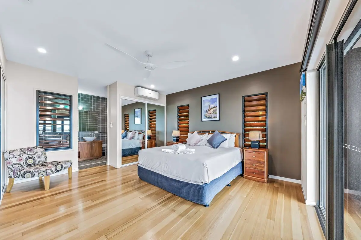 Property gallery image