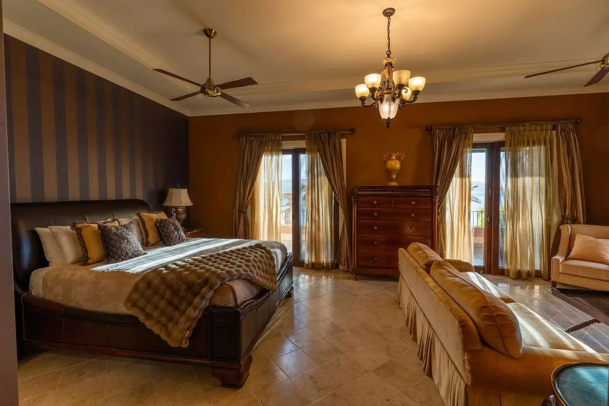 Property gallery image