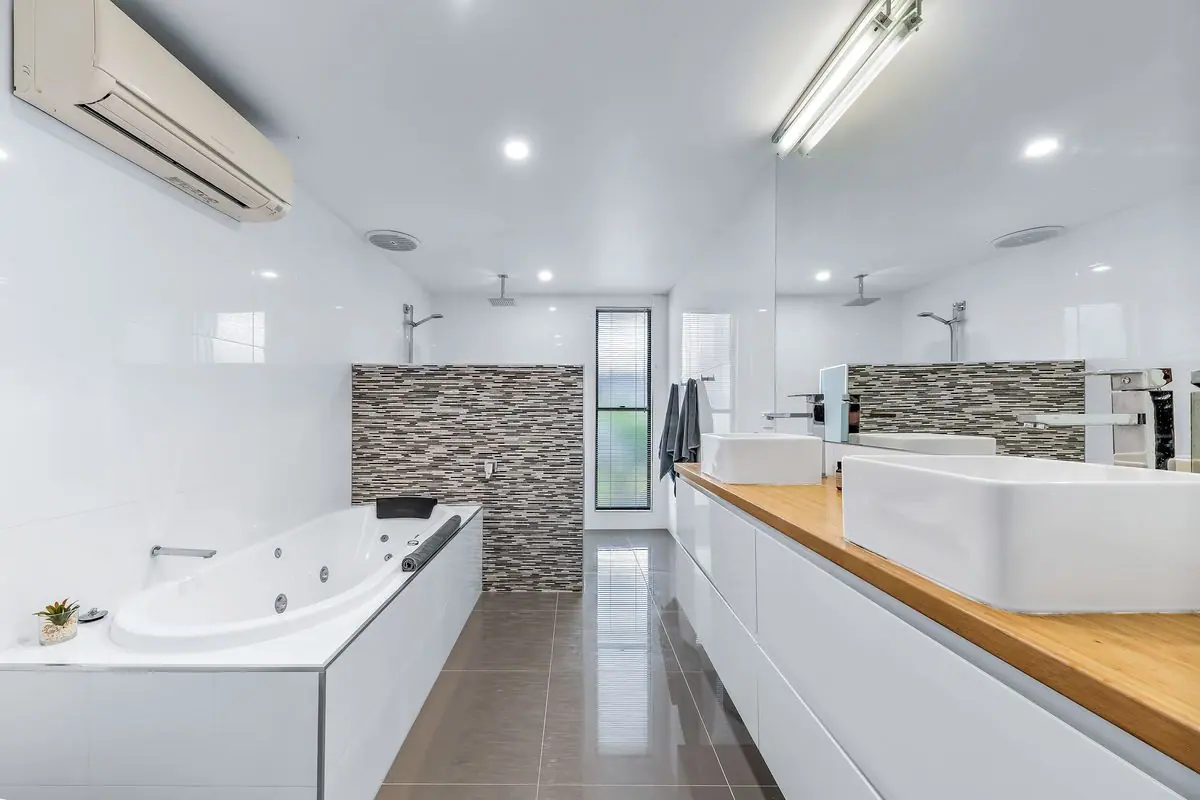 Property gallery image