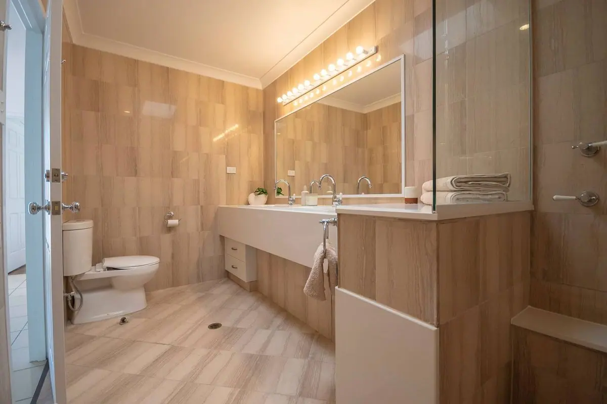 Property gallery image