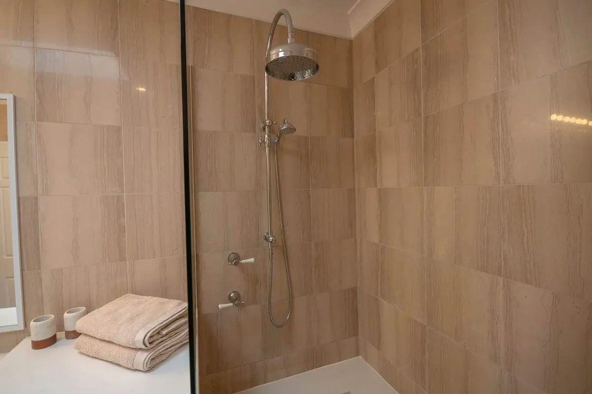 Property gallery image