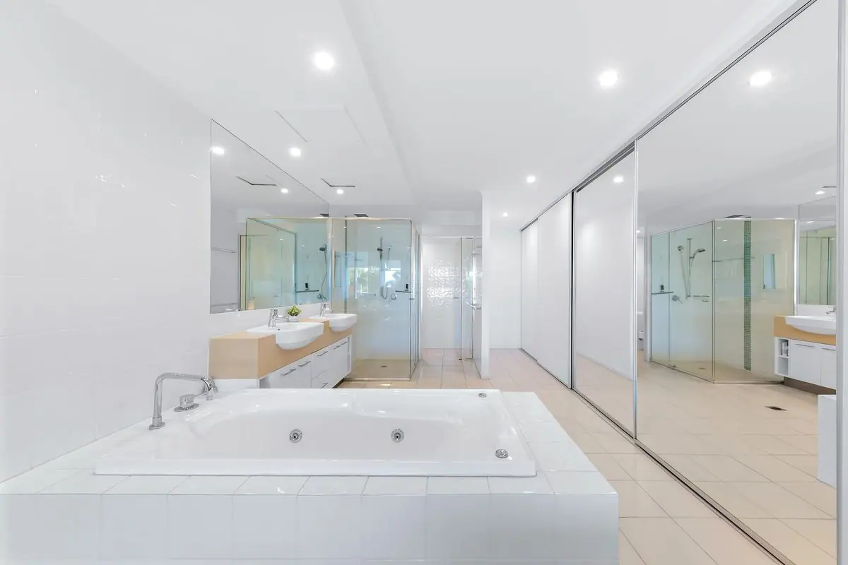 Property gallery image