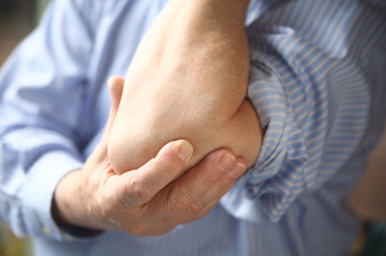elbow pain that radiates to shoulder