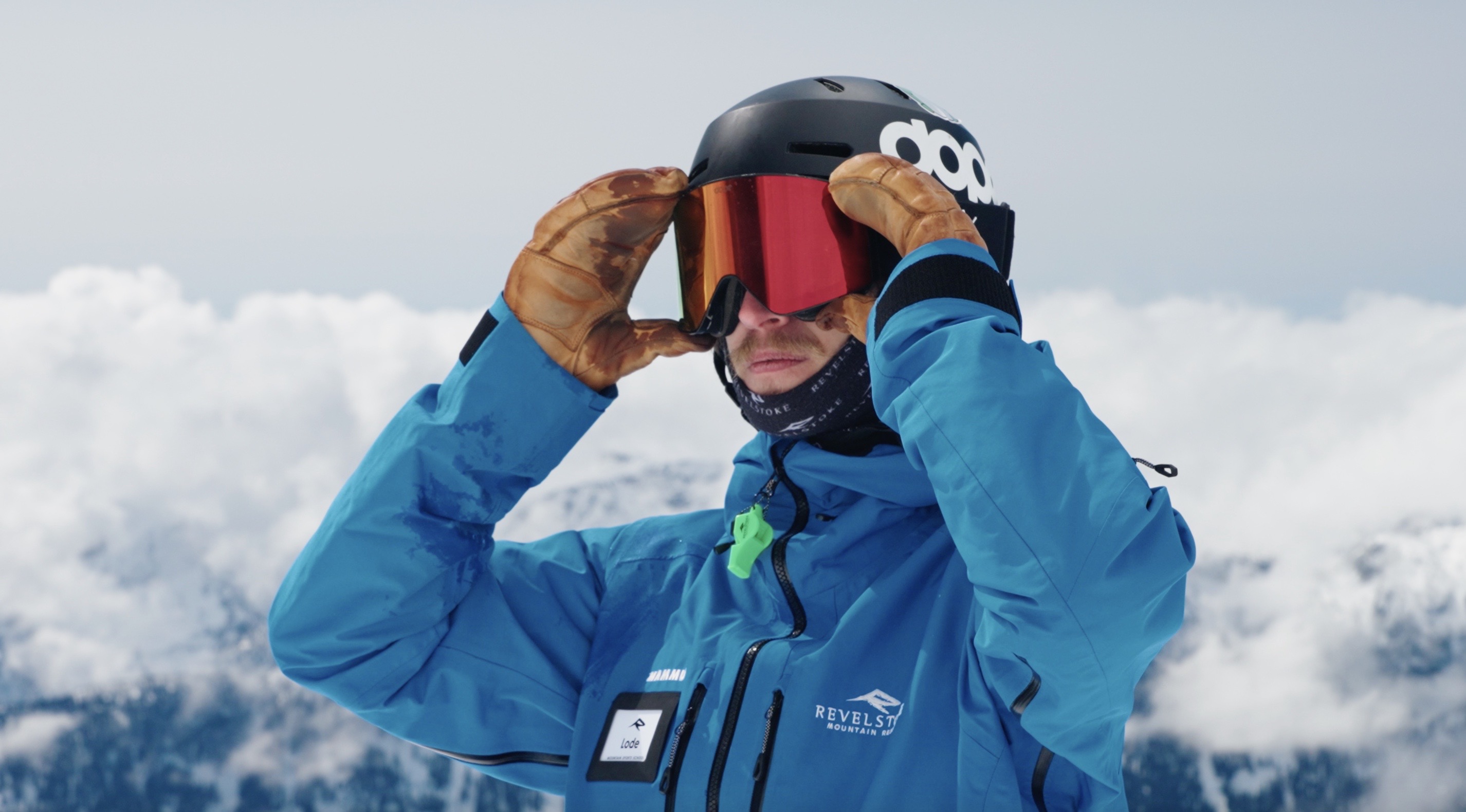 Lode loved the teaching side of the internship. Thanks to EA’s guaranteed job offer, he went straight from training into the ski school — no job-hunting, no waiting around.