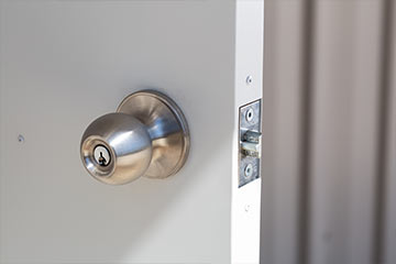 Larnec Door handle and lock