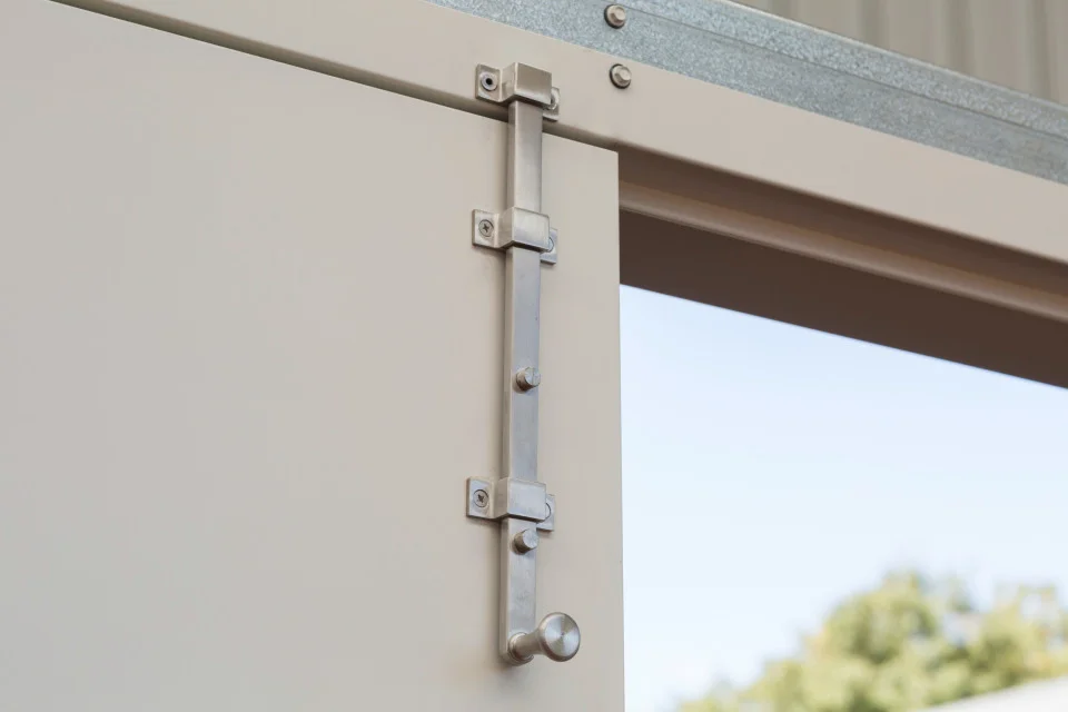 Sentry 200.47 Industrial Double Internal Bolt