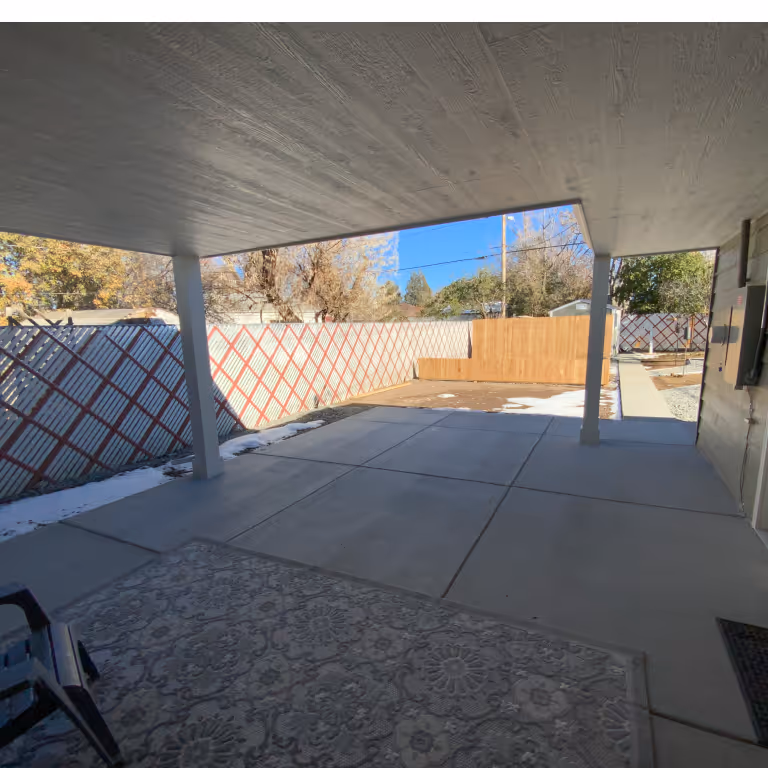 Concrete Driveway and walkway in Standard gray