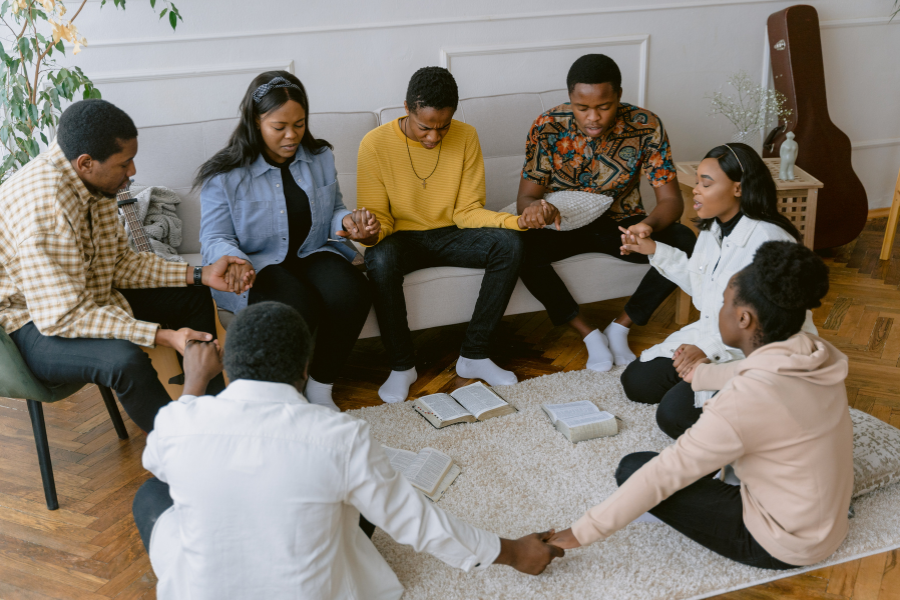 OCD Support Groups Online: How Peer Support Complements Treatment