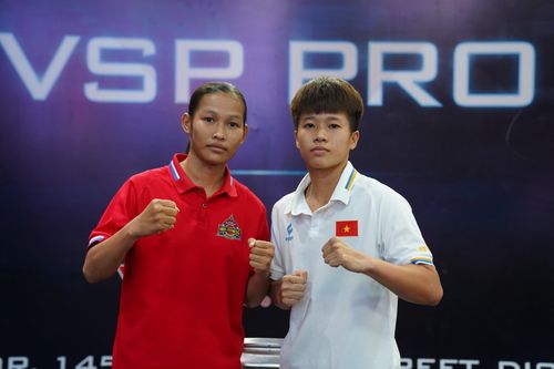 Huynh Thi Vu Duyen and Tran Thi Kim Chi are ready to fight at VSP PRO 8